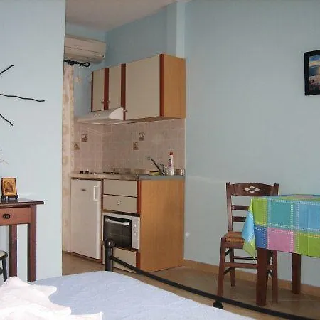 Nikolos Guest house