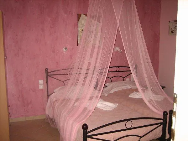 Nikolos 3* Elafonissos