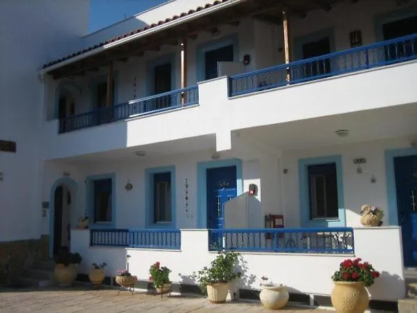 Nikolos Elafonissos